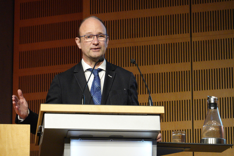 Grusswort des PEN-Zentrums Deutschland: Jürgen Strasser (Foto: ME)